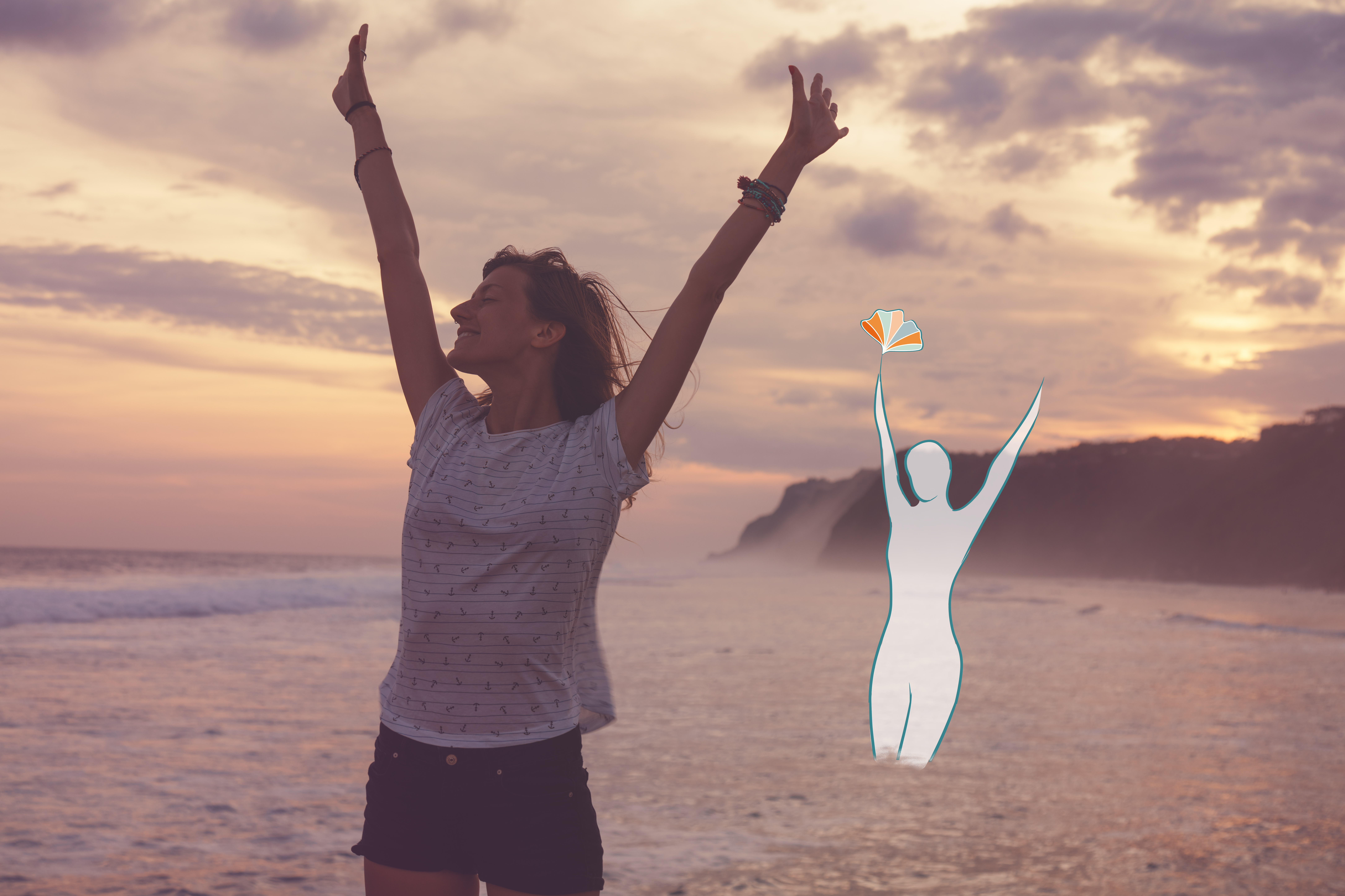 Une photo d'une femme, vue de face, les pieds dans l'eau, au coucher de soleil. Elle étire ses bras en l'air et paraît sereine. Derrière elle, la silhouette du logo, dessinée, effectue le même mouvement.